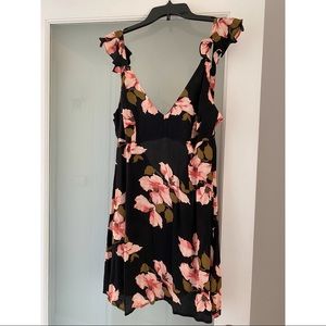 Black Floral Mini Dress - M
